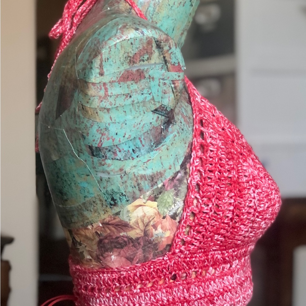 Boho red and white crop top - Picture 2 of 3